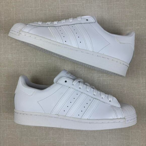 🦷 Adidas Superstar “Triple White” 9M - Picture 2 of 6